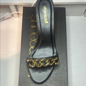 Shoe Dazzle Black and Gold Heels